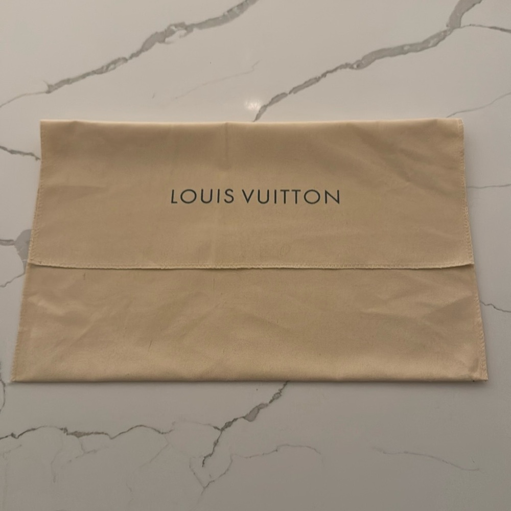 Louis Vuitton sleeper dust bag